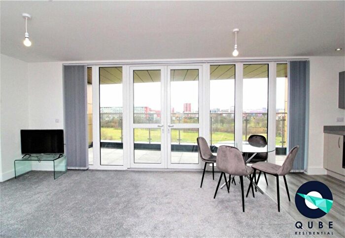 2 Bedroom Flat To Rent In Adelphi Wharf, Adelphi Street, Salford, Greater Manchester, M3