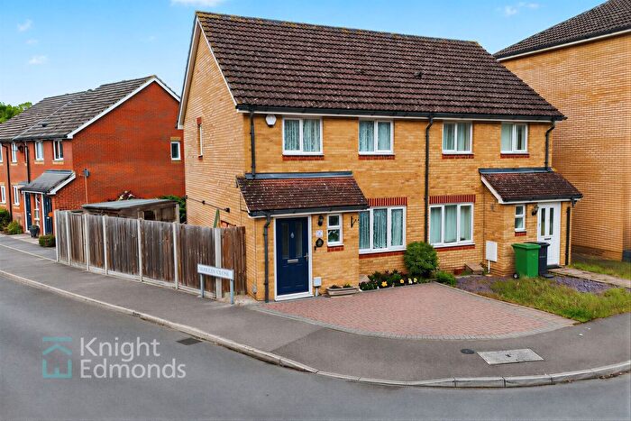 3 Bedroom Semi-Detached House For Sale In Ragstone Fields, Boughton Monchelsea, ME17