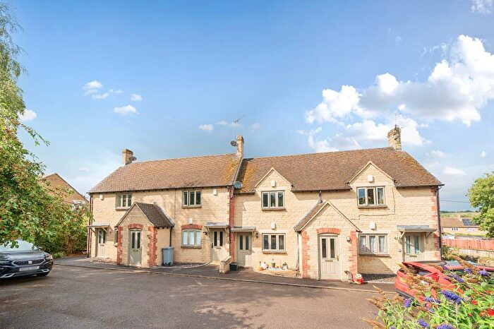 1 Bedroom Flat For Sale In Enstone, Oxfordshire, OX7
