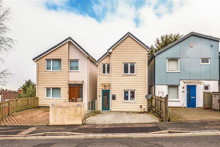 4 Bedroom Detached House For Sale In Bevendean Road, Brighton, BN2