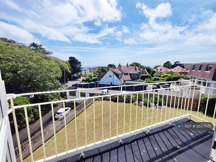 2 Bedroom Flat To Rent In Twynham Court, Bournemouth, BH6