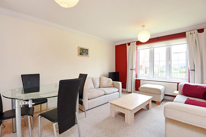 2 Bedroom Flat To Rent In Priory Court, Jackson Road, Oxford, OX2