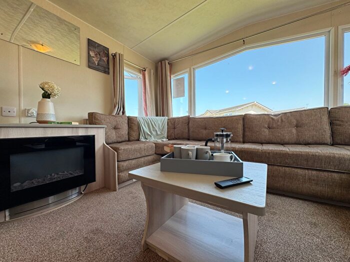 2 Bedroom Park Home For Sale In Pevensey Bay Holiday Park, Eastbourne Rd Pevensey, BN24