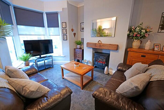 3 Bedroom Terraced House For Sale In Lincoln Road, Earby, BB18