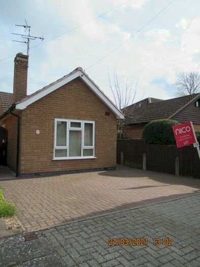 2 Bedroom Bungalow To Rent In Oakside Close, Leicester, LE5