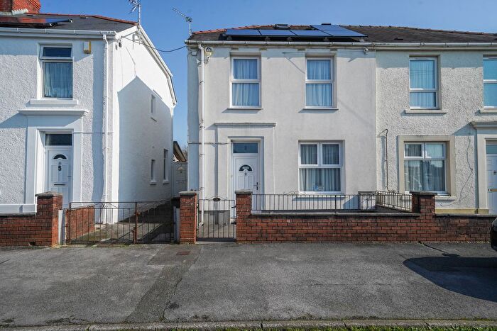 4 Bedroom Semi Detached House For Sale In Arthur Street, Ammanford, SA18