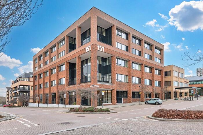 3 Bedroom Apartment To Rent In Silbury Boulevard, Milton Keynes, MK9