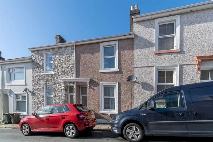 2 Bedroom Property To Rent In Wesley Place, Mutley, Plymouth, PL3