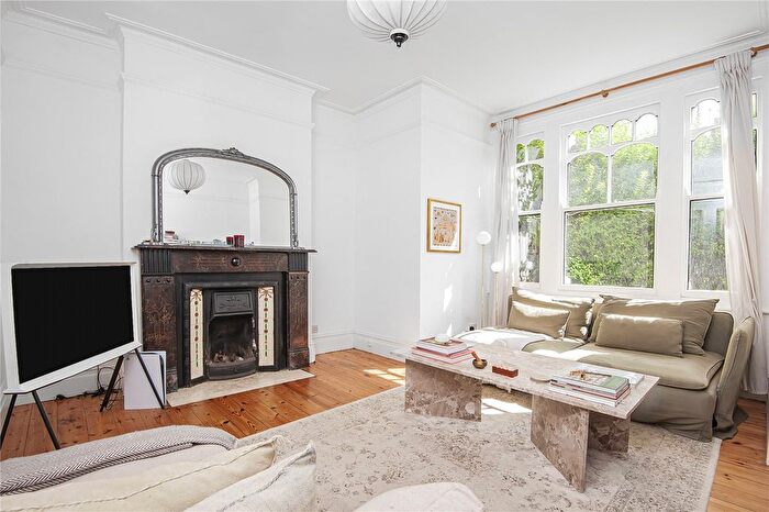 2 Bedroom Flat To Rent In Durnsford Road, Wimbledon Park, SW19