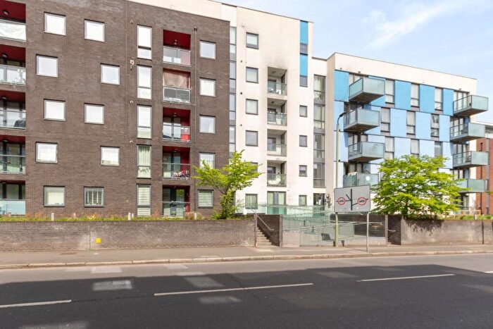 2 Bedroom Flat For Sale In Homesdale Road, Bromley, BR2
