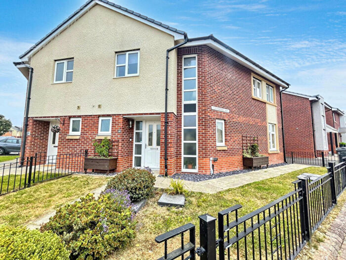 3 Bedroom Semi Detached House For Sale In Lynwood Way, Cleadon Vale, South Shields, Tyne And Wear, NE34
