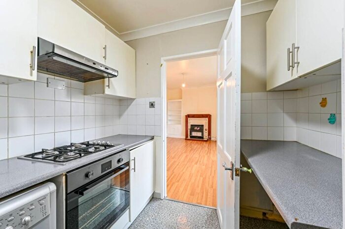 1 Bedroom Flat To Rent In Bayham Place, Camden Town, London, NW1