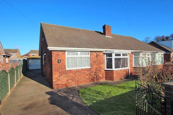 2 Bedroom Semi-Detached Bungalow For Sale In Whitgift Close, Laceby, Grimsby, DN37