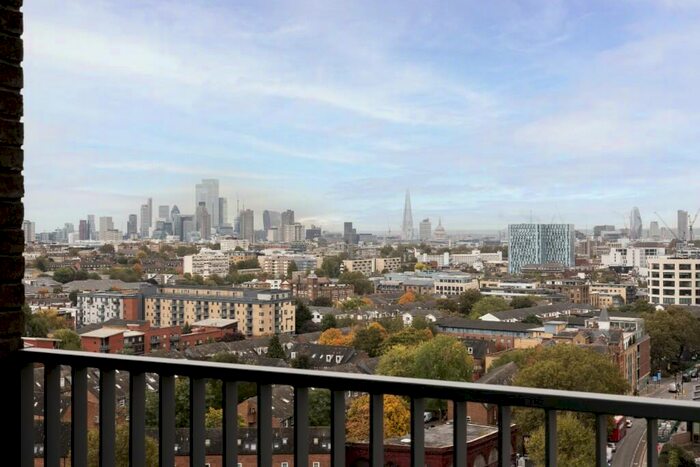 3 Bedroom Apartment To Rent In York Way, London, N1