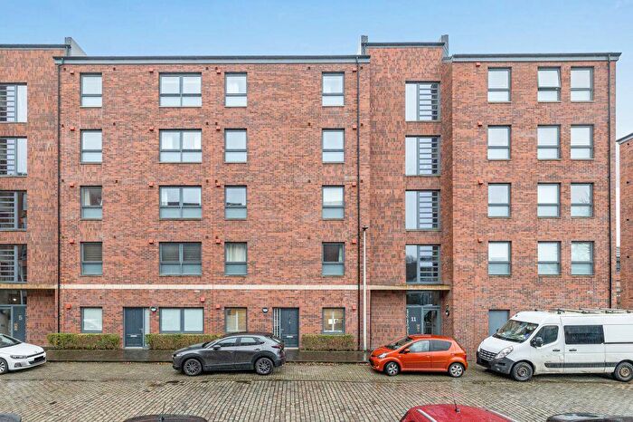 3 Bedroom Flat For Sale In West Bowling Green Street, Edinburgh, EH6