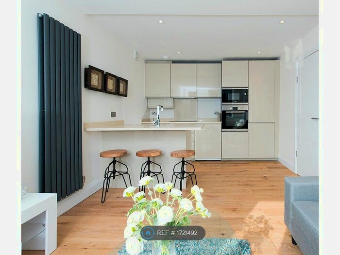 2 Bedroom Flat To Rent In North End Road, London, NW11