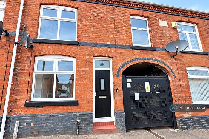 3 Bedroom Terraced House To Rent In Oakley St, Crewe, CW1
