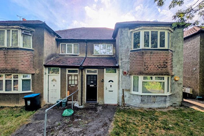 2 Bedroom Maisonette For Sale In A Godstone Road, Whyteleafe, Surrey, CR3