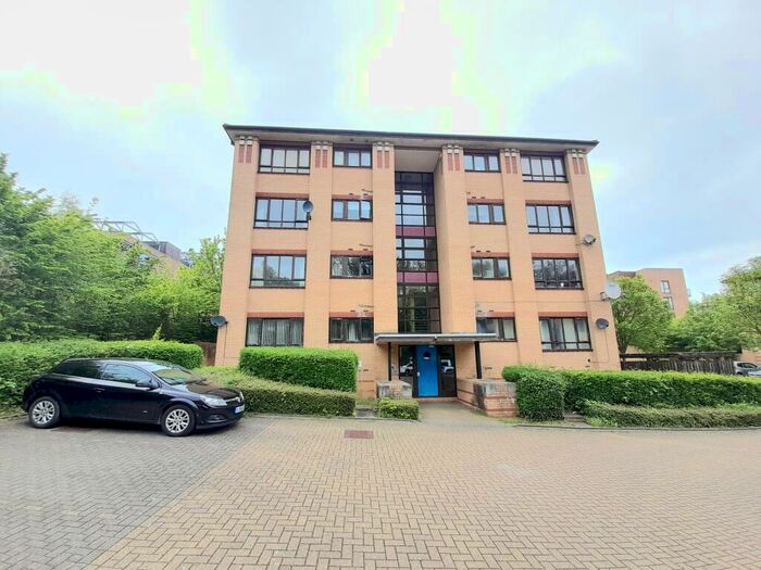 2 Bedroom Apartment To Rent In Columbia Place, Campbell Park, MK9
