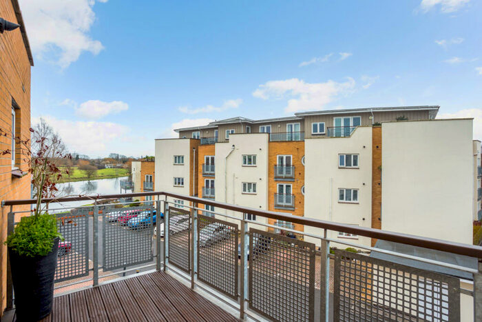 2 Bedroom Apartment To Rent In Bridge Wharf, Chertsey, KT16