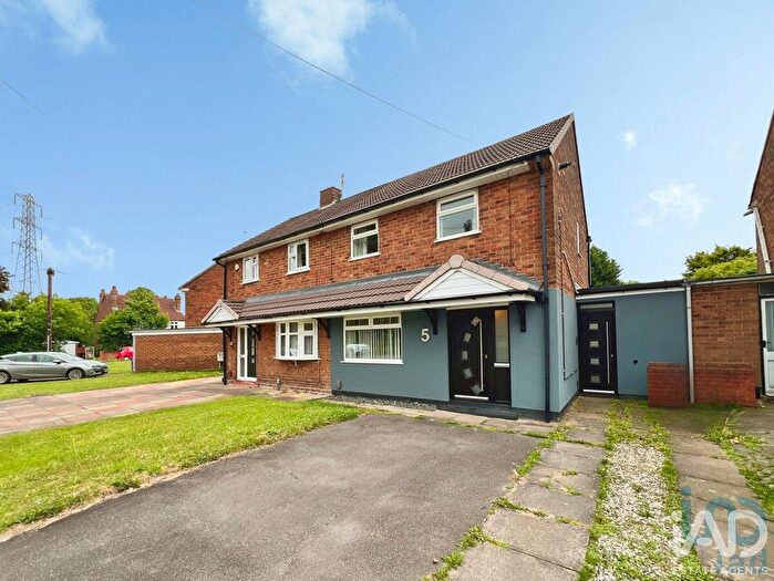 2 Bedroom Semi-Detached House For Sale In Pritchard Avenue, Wolverhampton, WV11