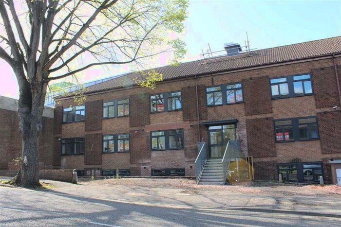 1 Bedroom Flat To Rent In - Trinity Road, Dudley, DY1