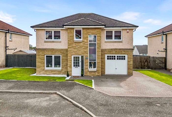 4 Bedroom Detached House For Sale In Brodie Way, Plains, ML6