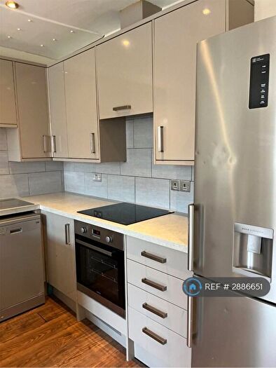 1 Bedroom Flat To Rent In King St, Dukinfield, SK16