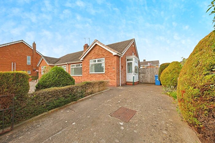 2 Bedroom Semi-detached House For Sale In The Parkway, Willerby, Hull, HU10