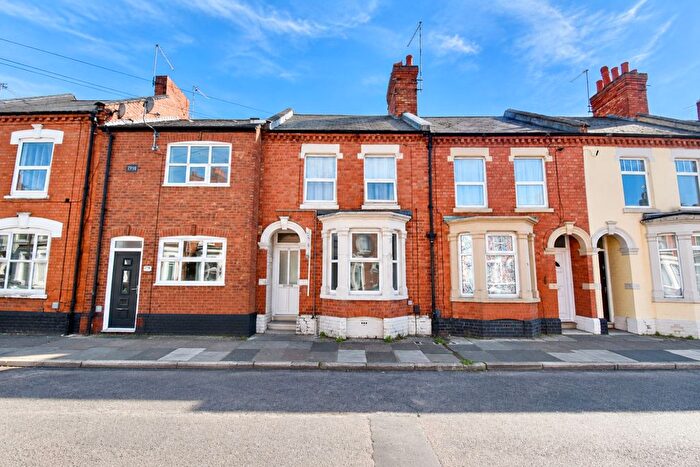 1 Bedroom Flat To Rent In Ivy Road, Northampton, NN1