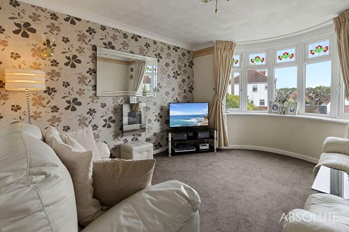 2 Bedroom Detached Bungalow For Sale In Preston Down Road, Preston, TQ3