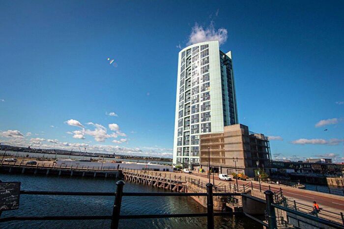 2 Bedroom Apartment For Sale In Princes Parade, Liverpool, Merseyside, L3