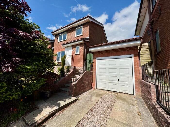 3 Bedroom Detached House For Sale In Shoreswood, Bolton, BL1