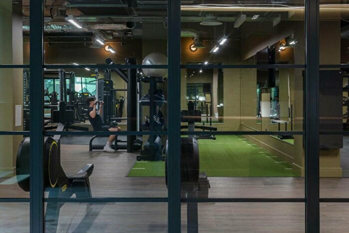 Studio To Rent In Chatfield Road, London, SW11