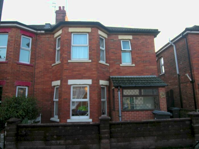5 Bedroom House To Rent In Bedroom Detached House In Charminster, BH8