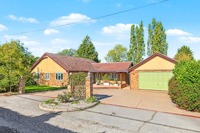 6 Bedroom Detached Bungalow For Sale In Oakford, Montefiore Avenue, Rayleigh, Essex, SS6