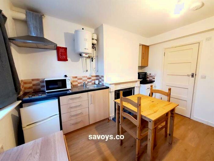 Flat To Rent In Old Rectory Gardens, HA8
