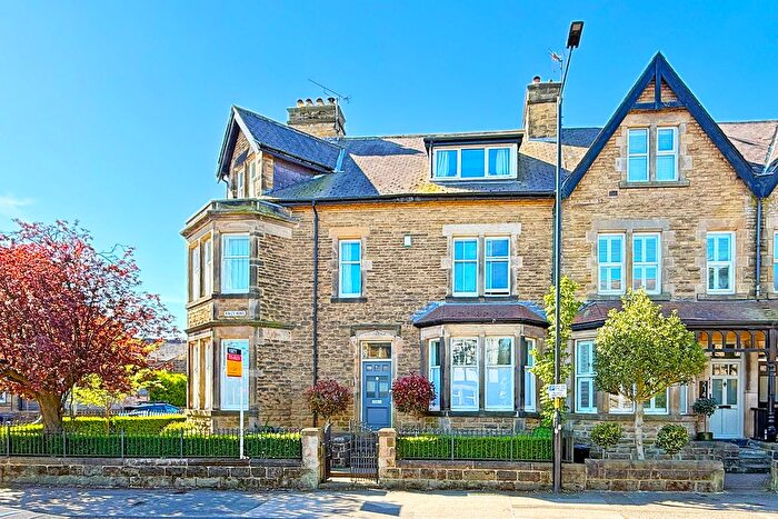 5 Bedroom End Of Terrace House For Sale In Kings Road, Harrogate, HG1