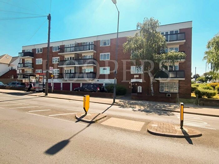 2 Bedroom Flat For Sale In Tanfield Avenue, London, NW2