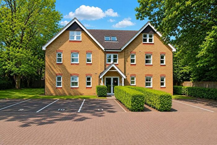 2 Bedroom Apartment To Rent In Pryor Close, Tilehurst, RG31