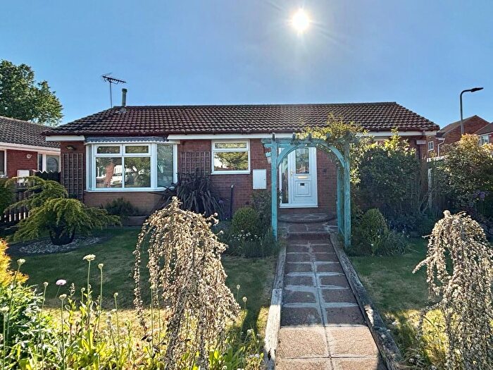 2 Bedroom Detached Bungalow For Sale In Norwood Drive, Brierley, Barnsley, S72