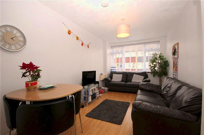 5 Bedroom Terraced House To Rent In Queens Drive, Guildford, Surrey, GU2