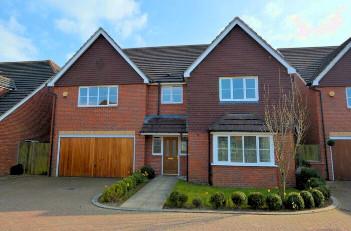 6 Bedroom Detached House To Rent In Deardon Way, Shinfield, Reading, RG2