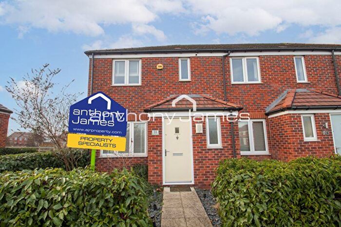 3 Bedroom End Of Terrace House To Rent In Halcrow Avenue, Dartford, DA1