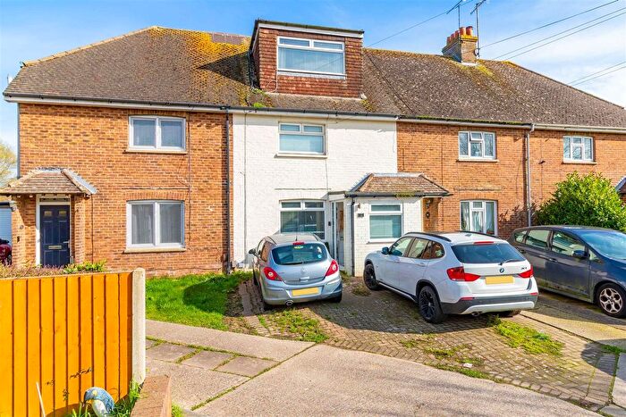 4 Bedroom Terraced House For Sale In Cumbrian Close, Worthing, BN13
