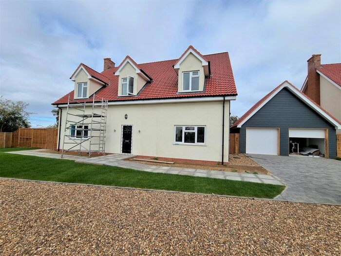 5 Bedroom Detached House To Rent In Stones Green Road, Tendring, Clacton-On-Sea, CO16