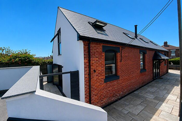4 Bedroom Detached House To Rent In New Road, Netley Abbey, Southampton, SO31