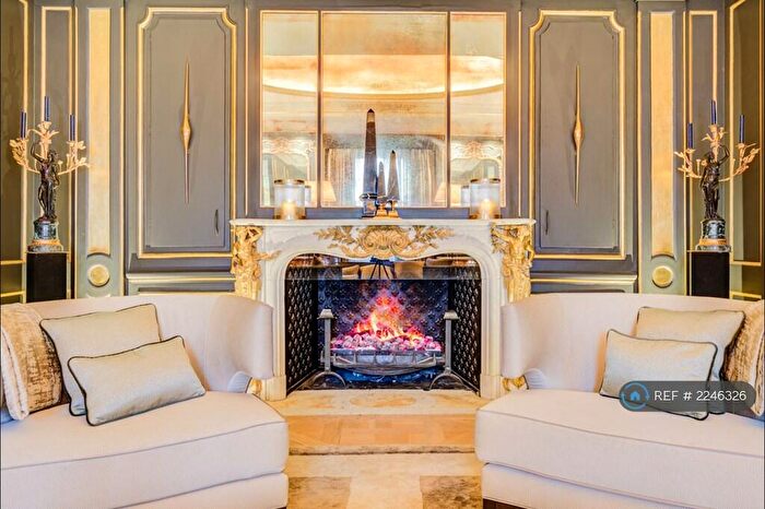 2 Bedroom Flat To Rent In Danbury Street, London, N1