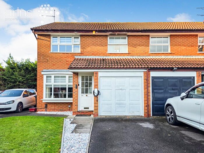 3 Bedroom End Of Terrace House For Sale In Wimblington Drive, Lower Earley, Reading, RG6
