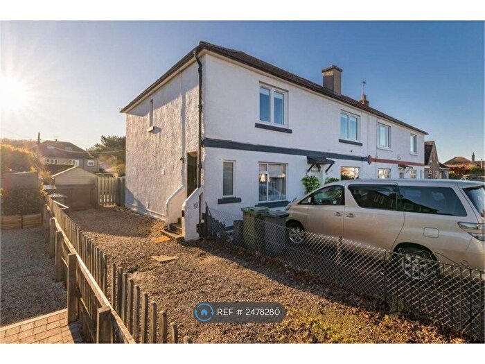 4 Bedroom Maisonette To Rent In Parkgrove Drive, Edinburgh, EH4